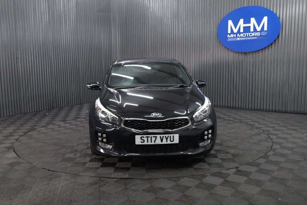 A 2017 KIA PROCEED 1.6 CRDi GT-Line Hatchback 3dr Diesel Manual Euro 6 (s/s) (134 bhp) GT-LINE A 2017 KIA PROCEED 1.6 CRDi GT-Line Hatchback 3dr Diesel Manual Euro 6 (s/s) (134 bhp) GT-LINE