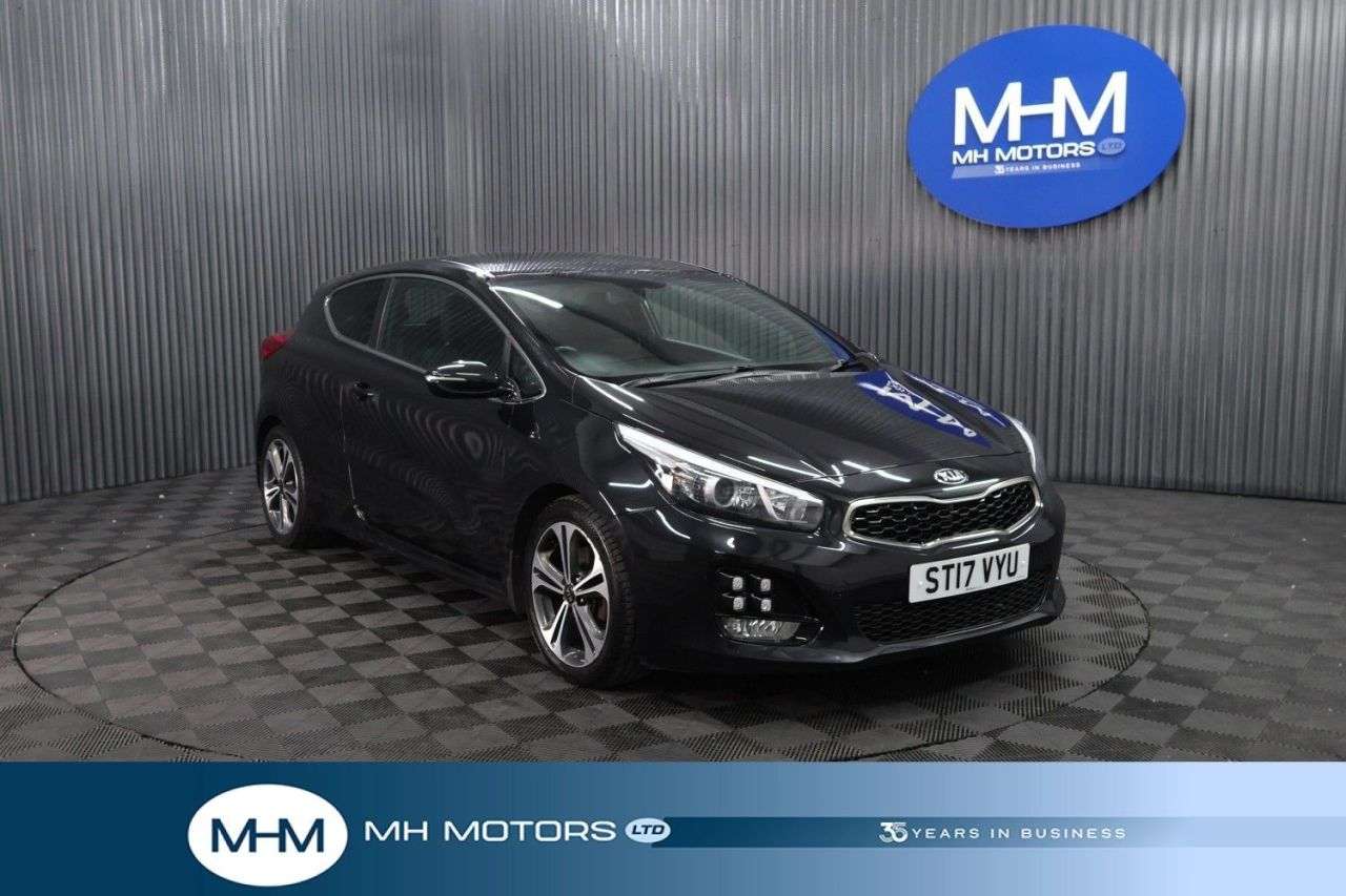 A 2017 KIA PROCEED 1.6 CRDi GT-Line Hatchback 3dr Diesel Manual Euro 6 (s/s) (134 bhp) GT-LINE A 2017 KIA PROCEED 1.6 CRDi GT-Line Hatchback 3dr Diesel Manual Euro 6 (s/s) (134 bhp) GT-LINE