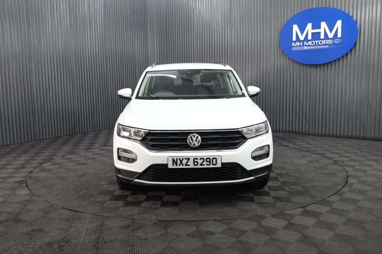 A 2019 VOLKSWAGEN T-ROC 1.6 TDI SE SUV 5dr Diesel Manual Euro 6 (s/s) (115 ps) LONG MOT / LOWER GRO A 2019 VOLKSWAGEN T-ROC 1.6 TDI SE SUV 5dr Diesel Manual Euro 6 (s/s) (115 ps) LONG MOT / LOWER GRO