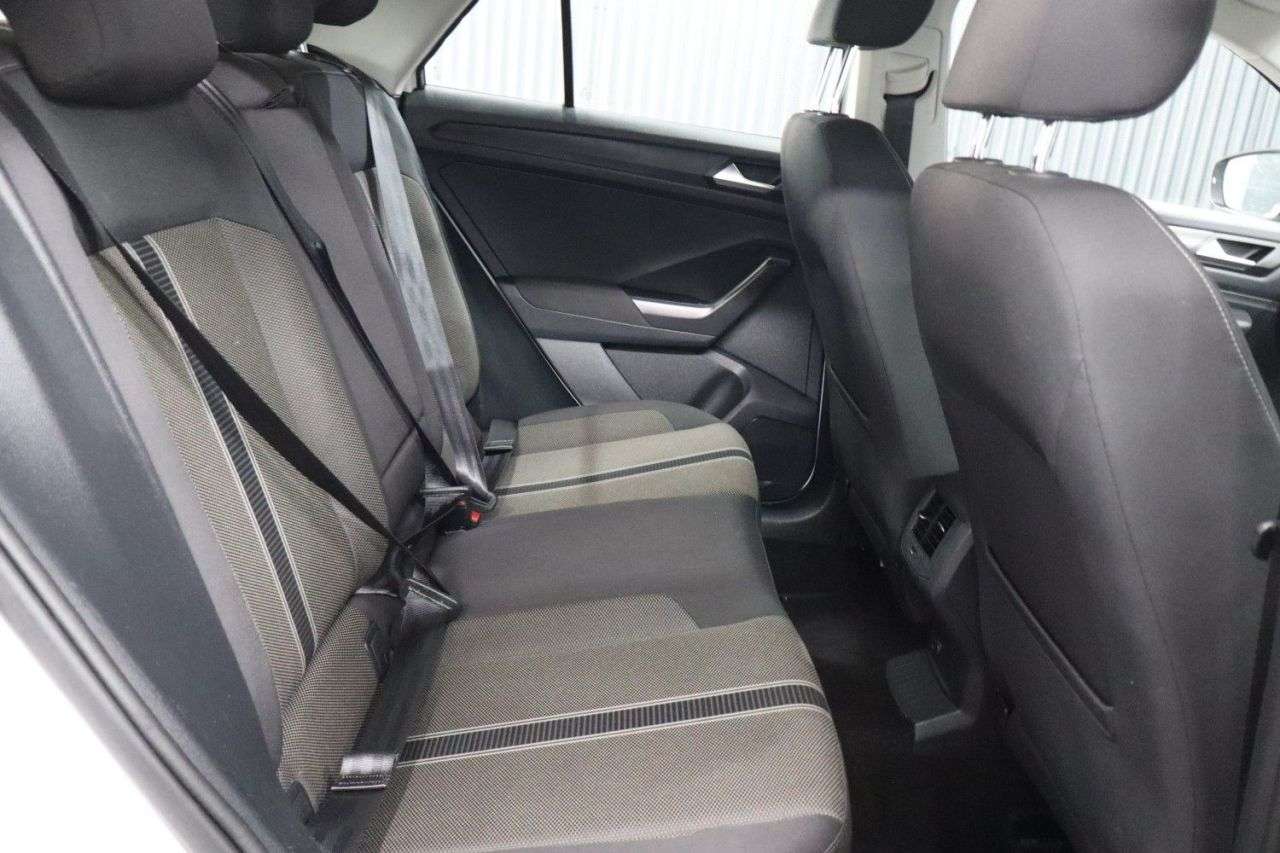 2019 VOLKSWAGEN T-ROC 2019 VOLKSWAGEN T-ROC