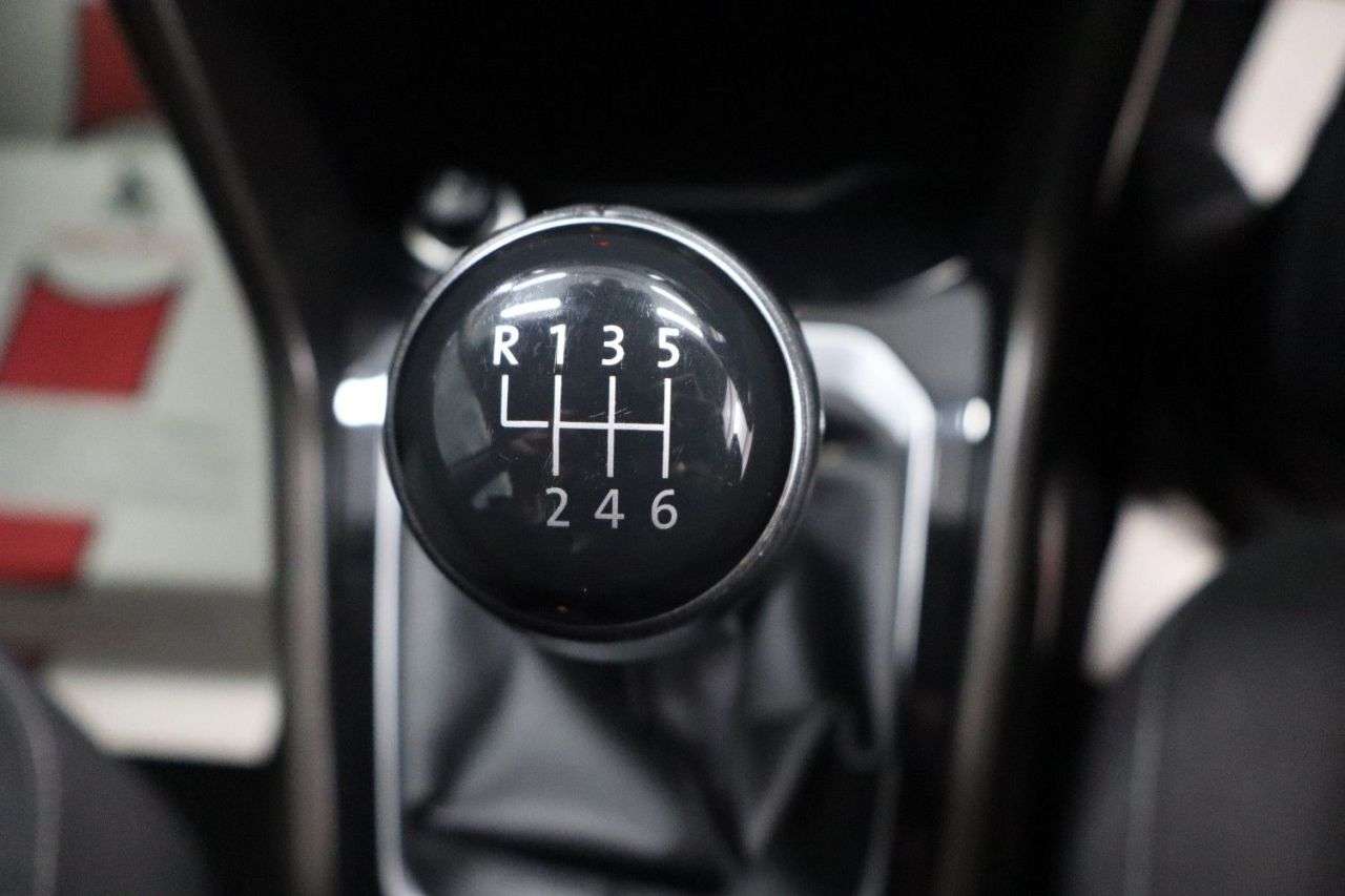2019 VOLKSWAGEN T-ROC 2019 VOLKSWAGEN T-ROC