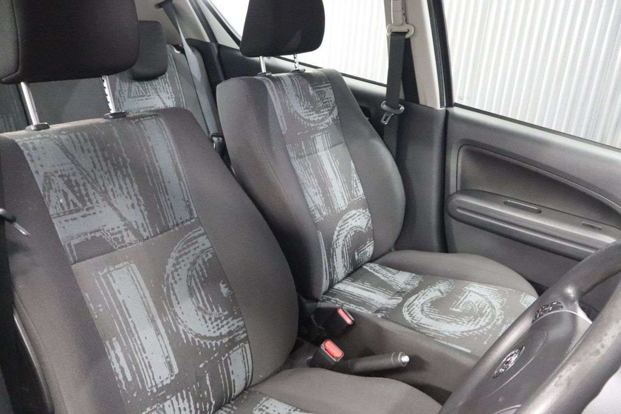 2011 VAUXHALL AGILA 2011 VAUXHALL AGILA