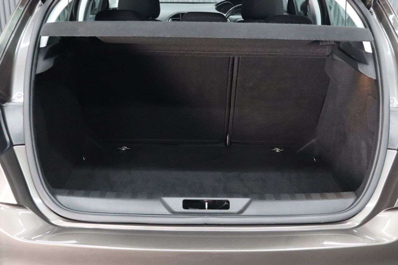 2016 PEUGEOT 308 2016 PEUGEOT 308