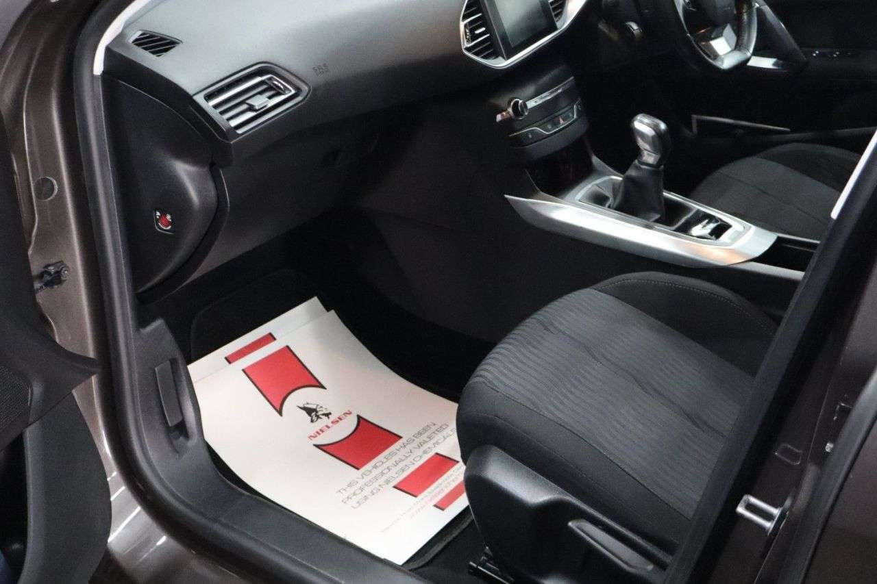 2016 PEUGEOT 308 2016 PEUGEOT 308