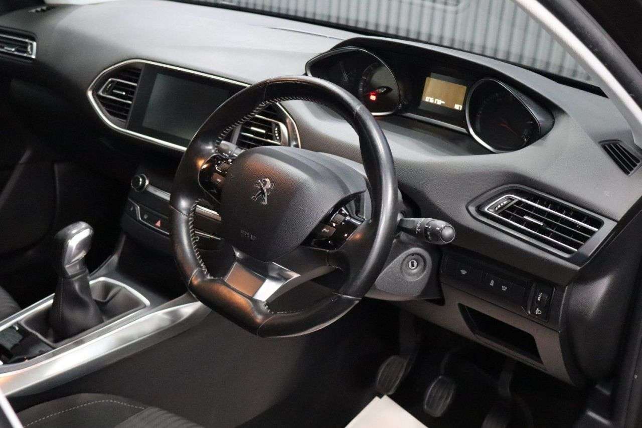 2016 PEUGEOT 308 2016 PEUGEOT 308
