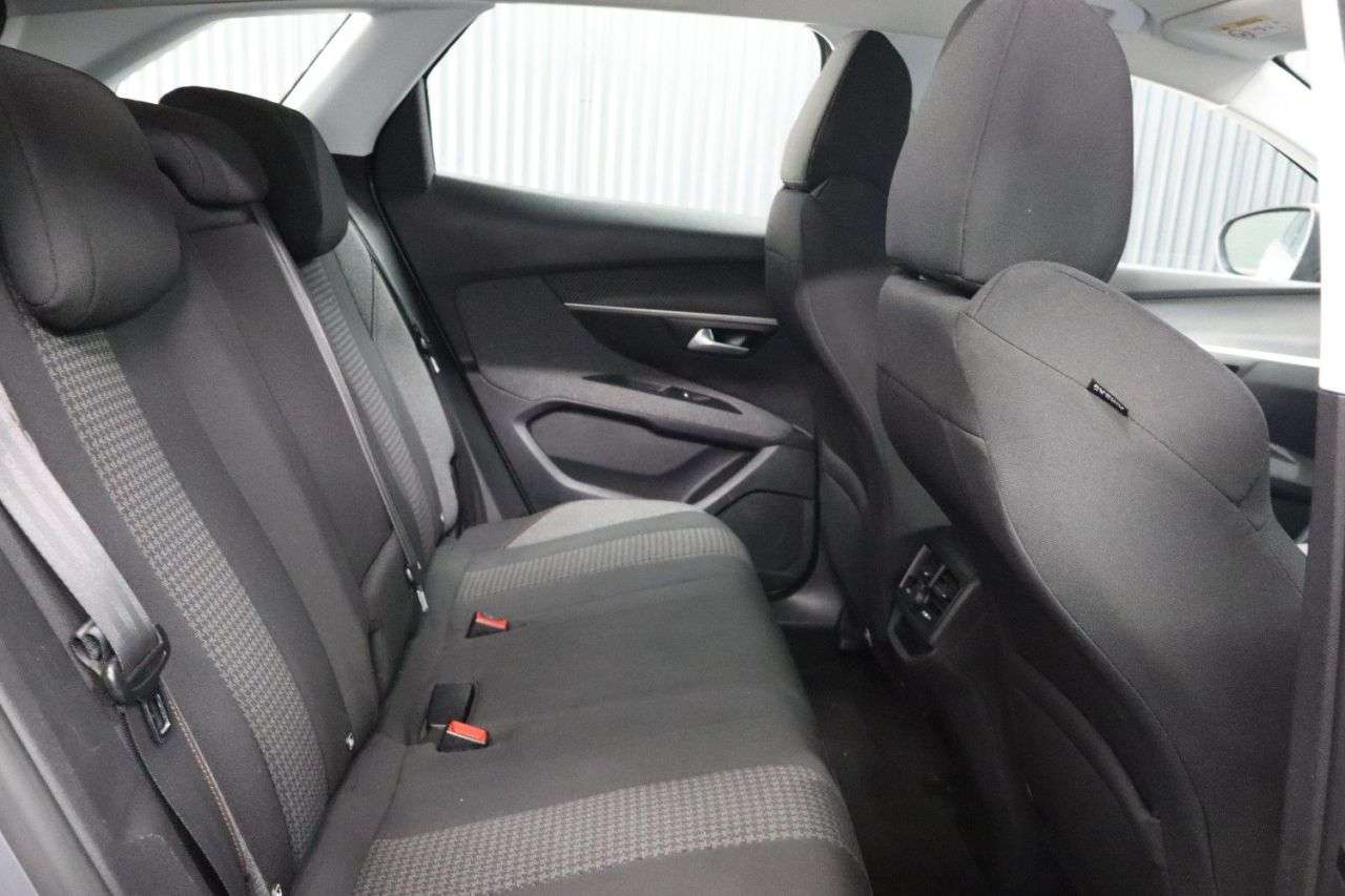 2018 PEUGEOT 3008 2018 PEUGEOT 3008