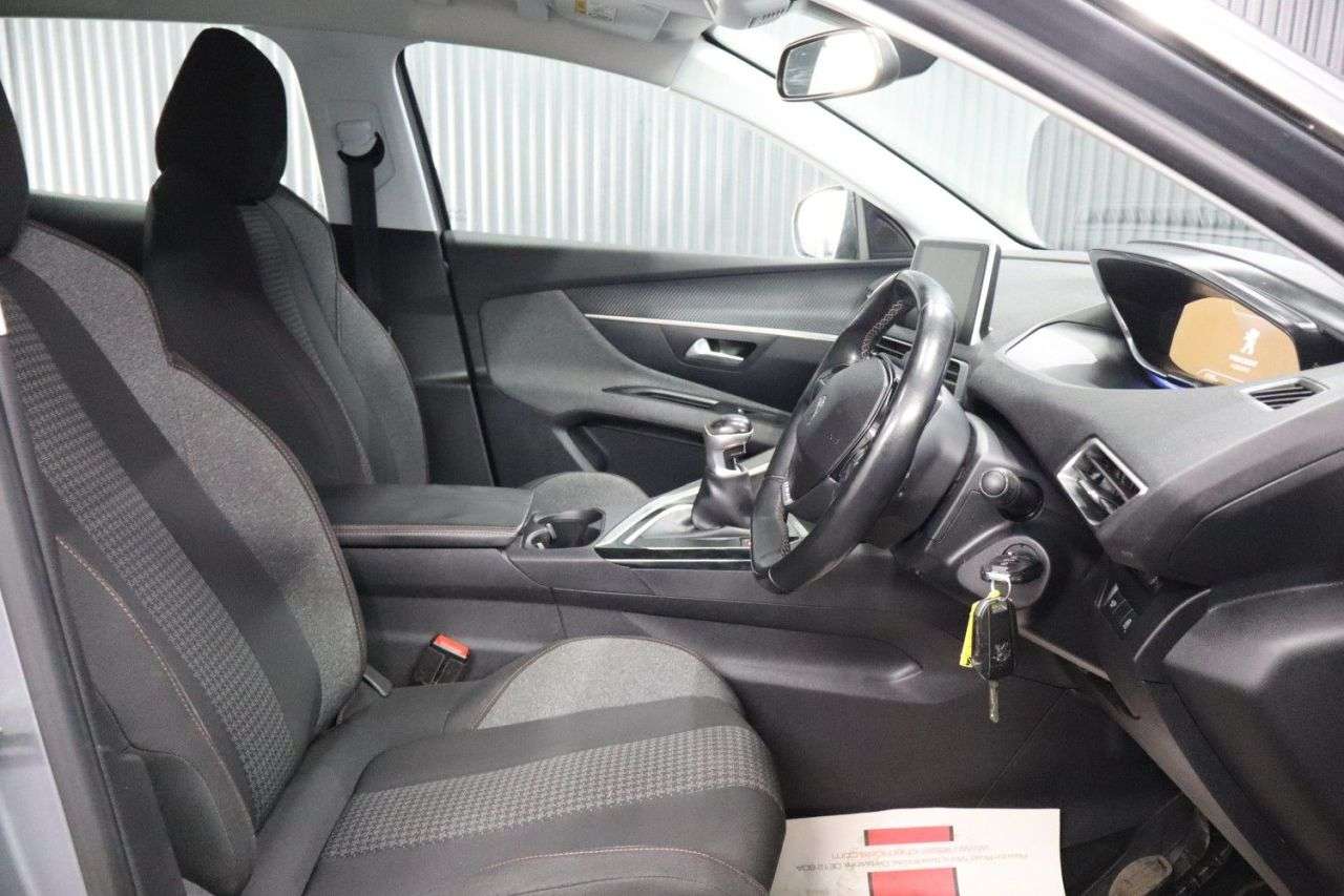 2018 PEUGEOT 3008 2018 PEUGEOT 3008