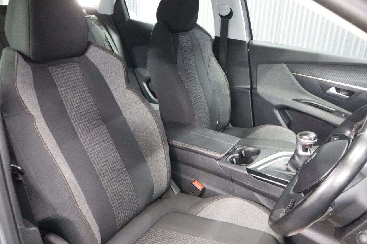2018 PEUGEOT 3008 2018 PEUGEOT 3008