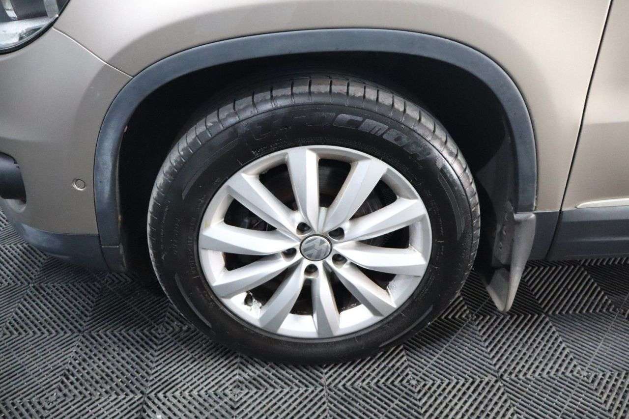 2015 VOLKSWAGEN TIGUAN 2015 VOLKSWAGEN TIGUAN