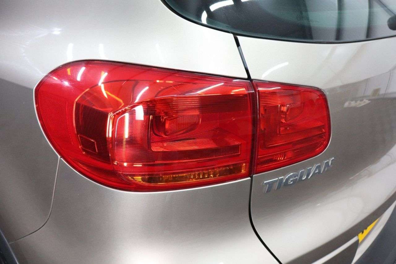 2015 VOLKSWAGEN TIGUAN 2015 VOLKSWAGEN TIGUAN