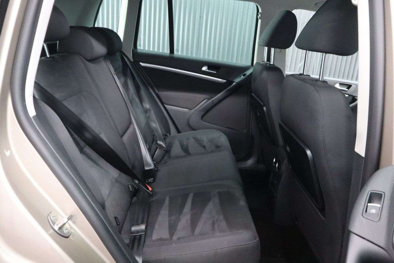 2015 VOLKSWAGEN TIGUAN 2015 VOLKSWAGEN TIGUAN