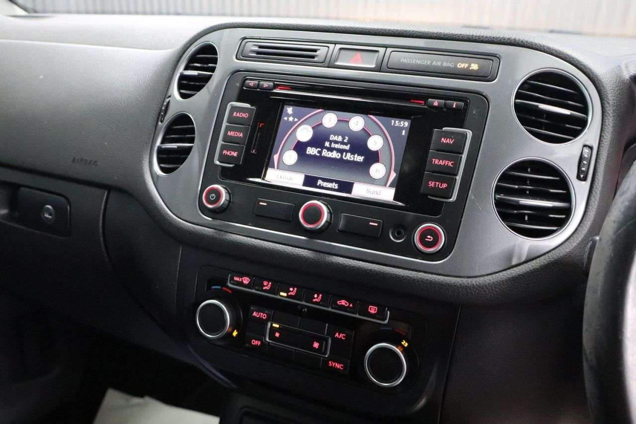 2015 VOLKSWAGEN TIGUAN 2015 VOLKSWAGEN TIGUAN