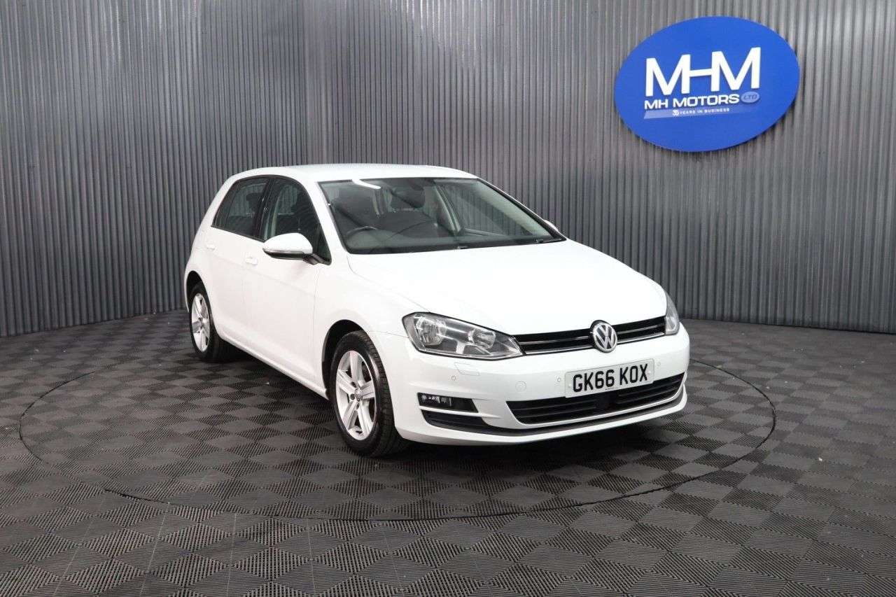 A 2016 VOLKSWAGEN GOLF 1.6 TDI BlueMotion Tech Match Edition Hatchback 5dr Diesel Manual Euro 6 (s A 2016 VOLKSWAGEN GOLF 1.6 TDI BlueMotion Tech Match Edition Hatchback 5dr Diesel Manual Euro 6 (s