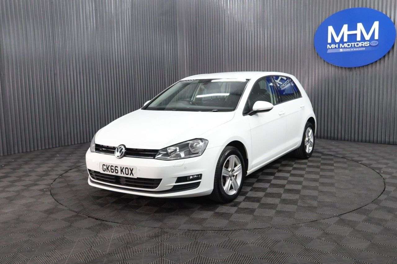 A 2016 VOLKSWAGEN GOLF 1.6 TDI BlueMotion Tech Match Edition Hatchback 5dr Diesel Manual Euro 6 (s A 2016 VOLKSWAGEN GOLF 1.6 TDI BlueMotion Tech Match Edition Hatchback 5dr Diesel Manual Euro 6 (s