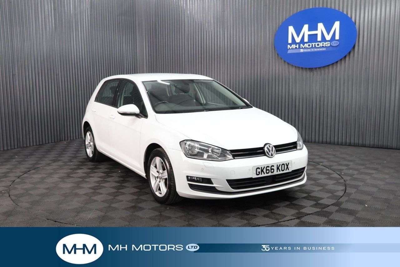A 2016 VOLKSWAGEN GOLF 1.6 TDI BlueMotion Tech Match Edition Hatchback 5dr Diesel Manual Euro 6 (s A 2016 VOLKSWAGEN GOLF 1.6 TDI BlueMotion Tech Match Edition Hatchback 5dr Diesel Manual Euro 6 (s