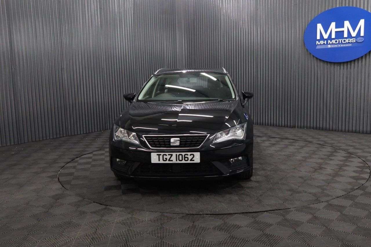 A 2020 SEAT LEON 1.0 TSI SE Estate 5dr Petrol Manual Euro 6 (s/s) (115 ps) LOW MILEAGE / TOU A 2020 SEAT LEON 1.0 TSI SE Estate 5dr Petrol Manual Euro 6 (s/s) (115 ps) LOW MILEAGE / TOU