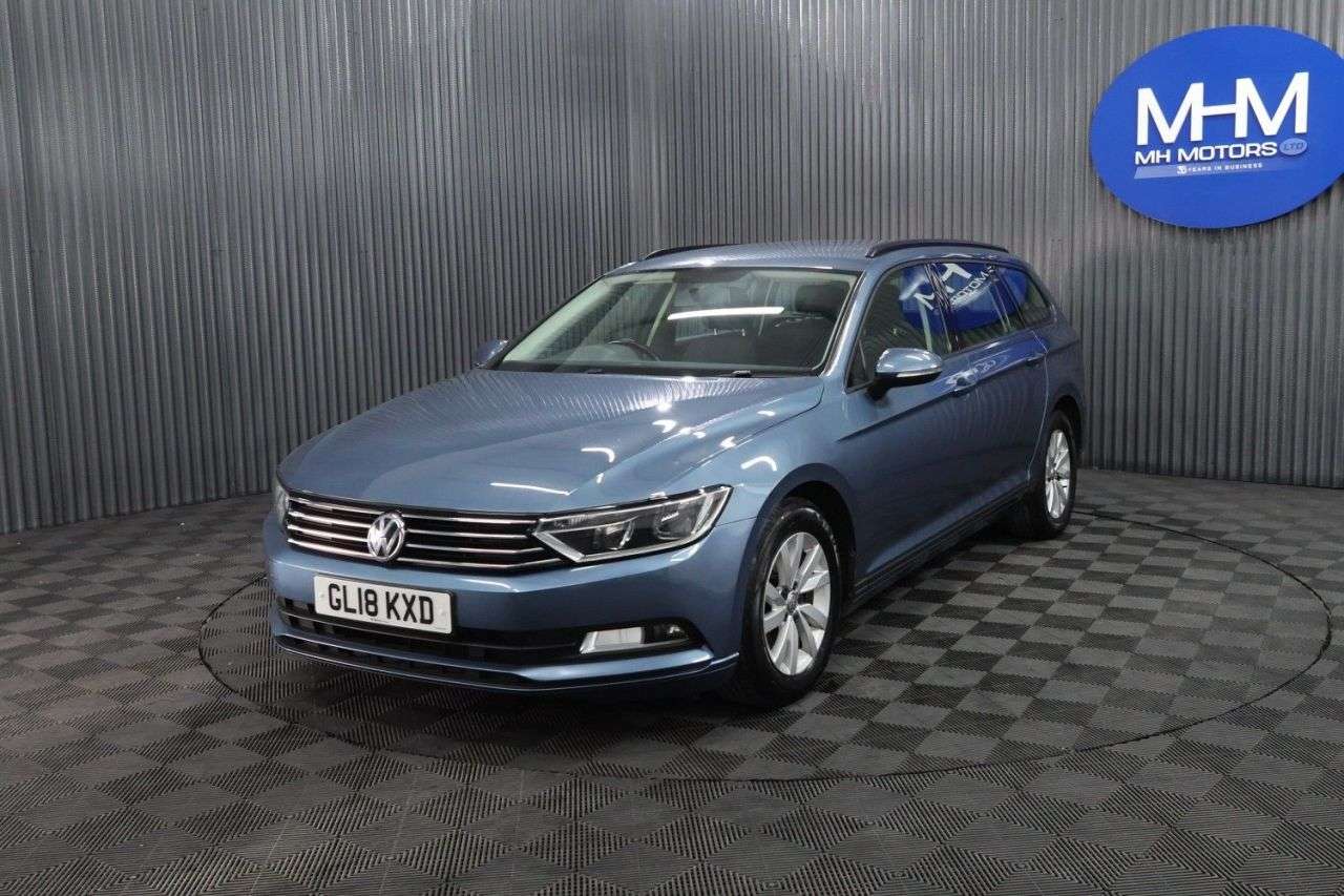 A 2018 VOLKSWAGEN PASSAT 1.6 TDI S Estate 5dr Diesel Manual Euro 6 (s/s) (120 ps) TOUCH SCREEN RADIO A 2018 VOLKSWAGEN PASSAT 1.6 TDI S Estate 5dr Diesel Manual Euro 6 (s/s) (120 ps) TOUCH SCREEN RADIO