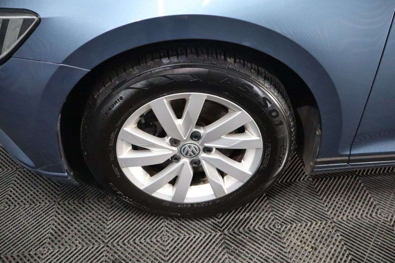 2018 VOLKSWAGEN PASSAT 2018 VOLKSWAGEN PASSAT