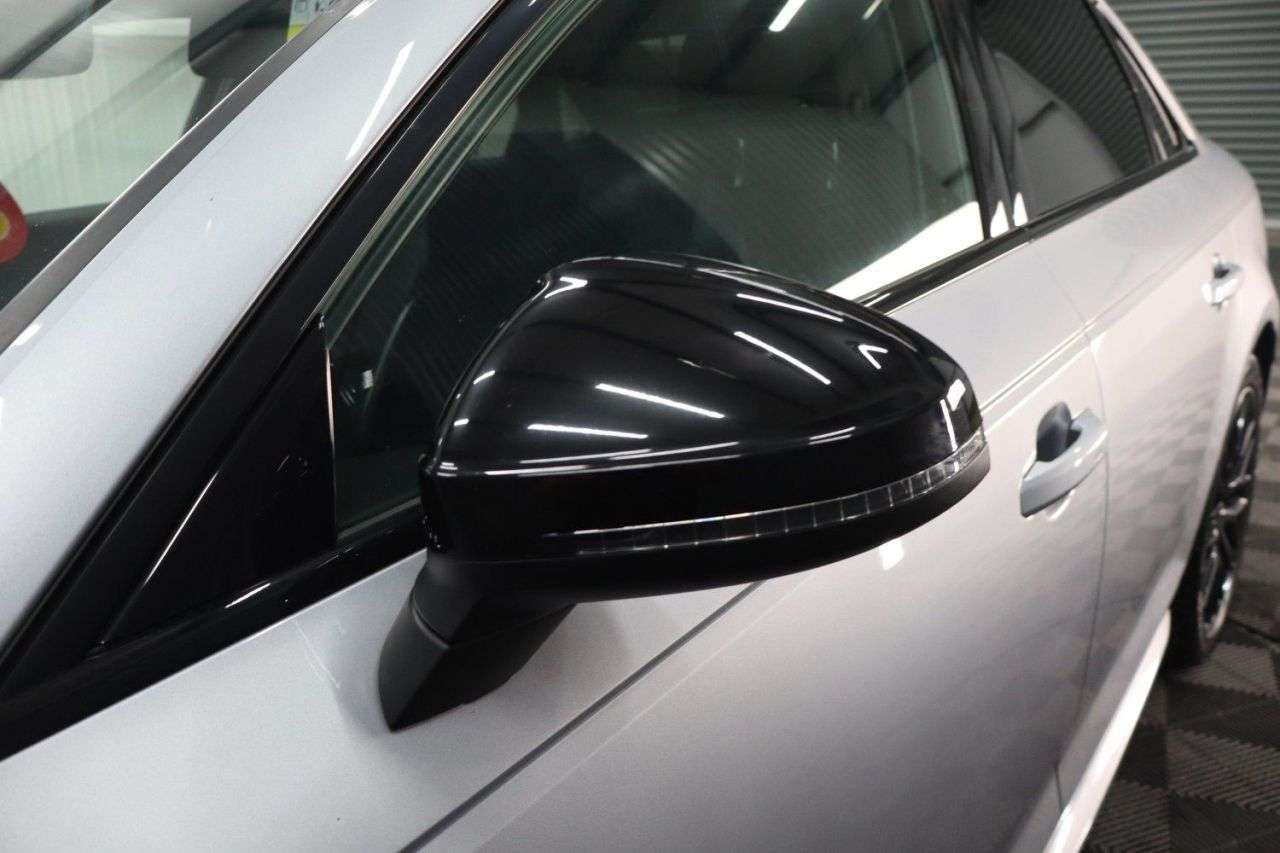 2017 AUDI A4 2017 AUDI A4