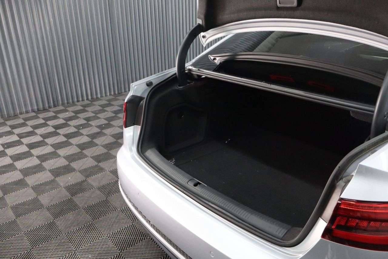 2017 AUDI A4 2017 AUDI A4