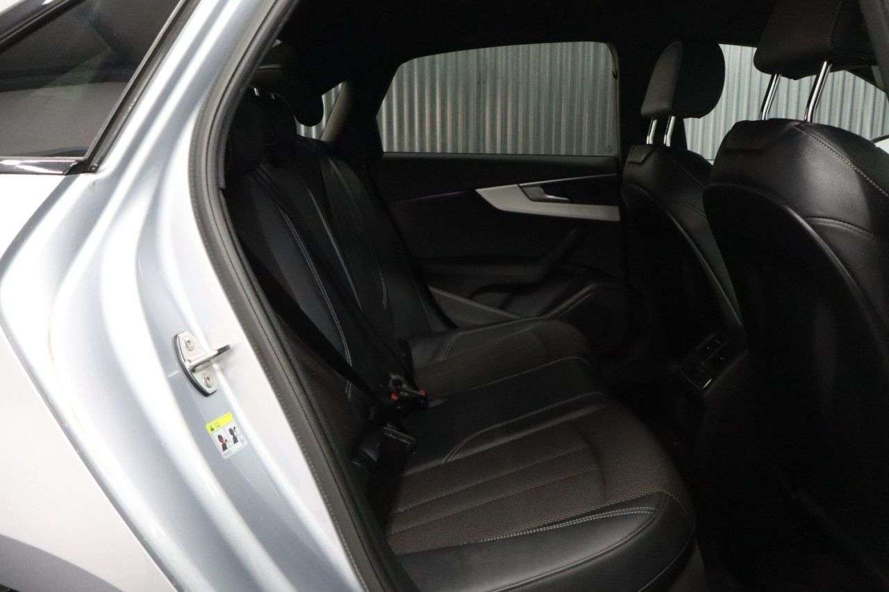 2017 AUDI A4 2017 AUDI A4