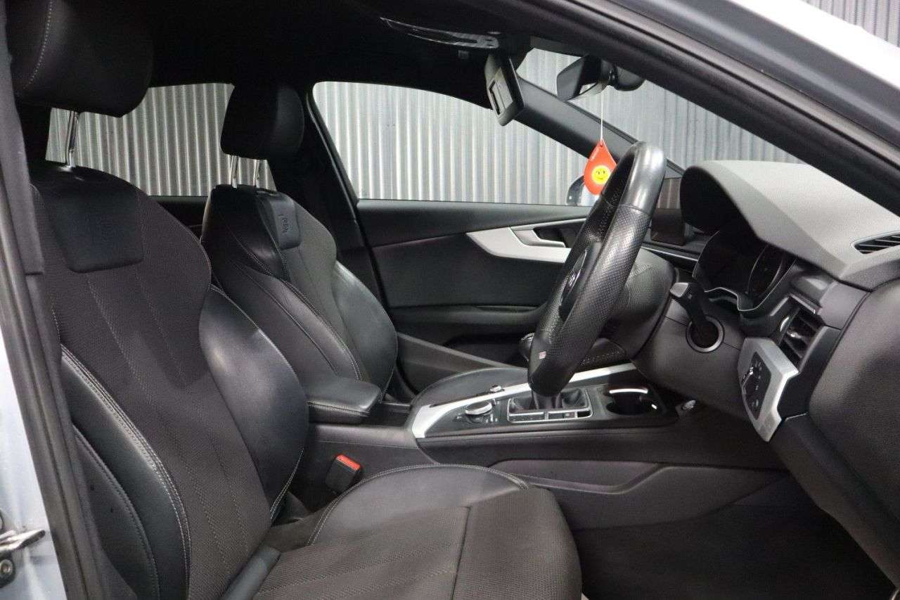 2017 AUDI A4 2017 AUDI A4