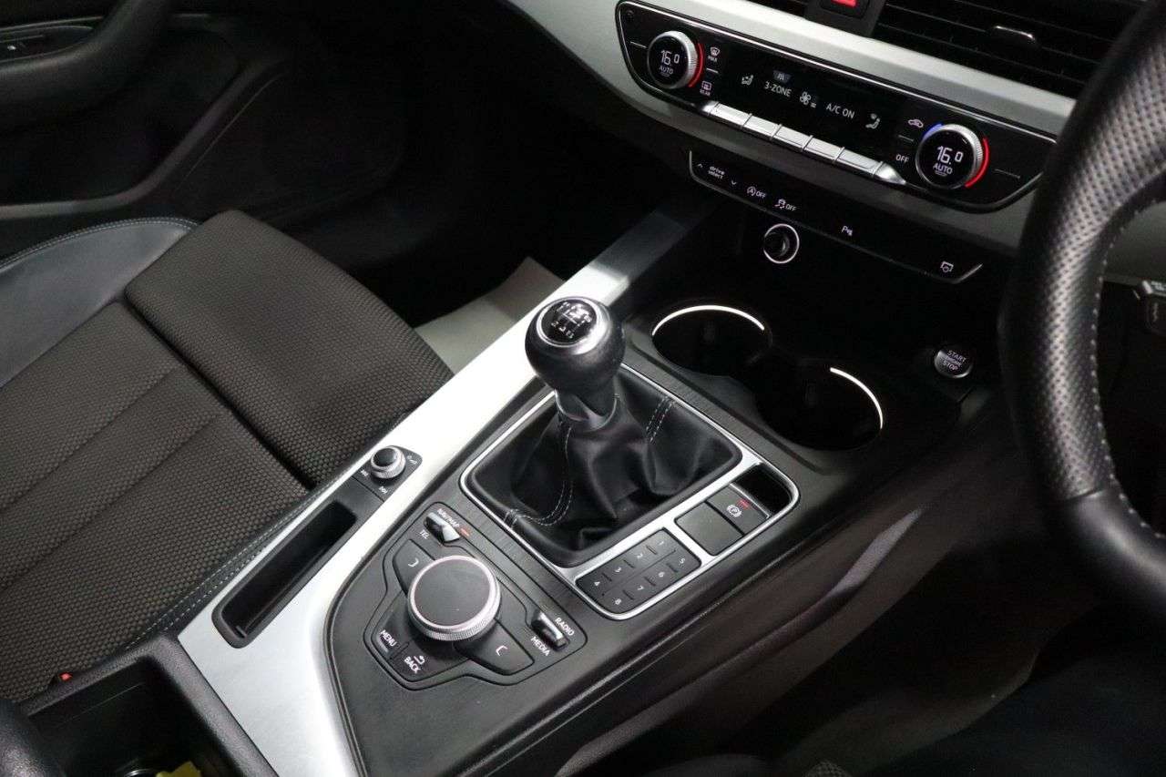2017 AUDI A4 2017 AUDI A4