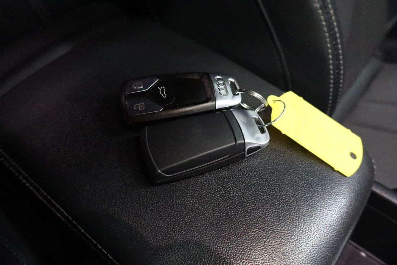 2017 AUDI A4 2017 AUDI A4