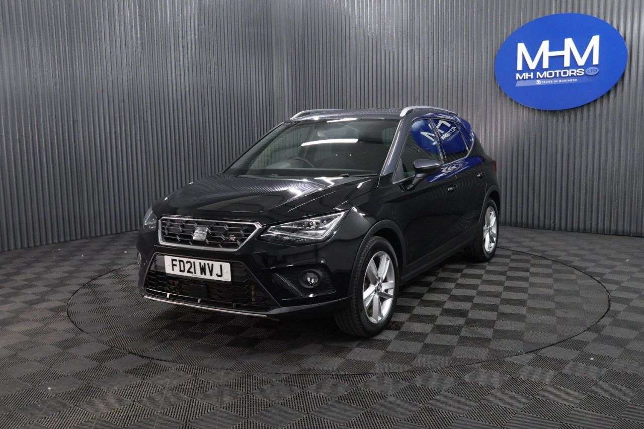 A 2021 SEAT ARONA 1.0 TSI FR SUV 5dr Petrol Manual Euro 6 (s/s) (110 ps) LONG MOT / PARKING S A 2021 SEAT ARONA 1.0 TSI FR SUV 5dr Petrol Manual Euro 6 (s/s) (110 ps) LONG MOT / PARKING S