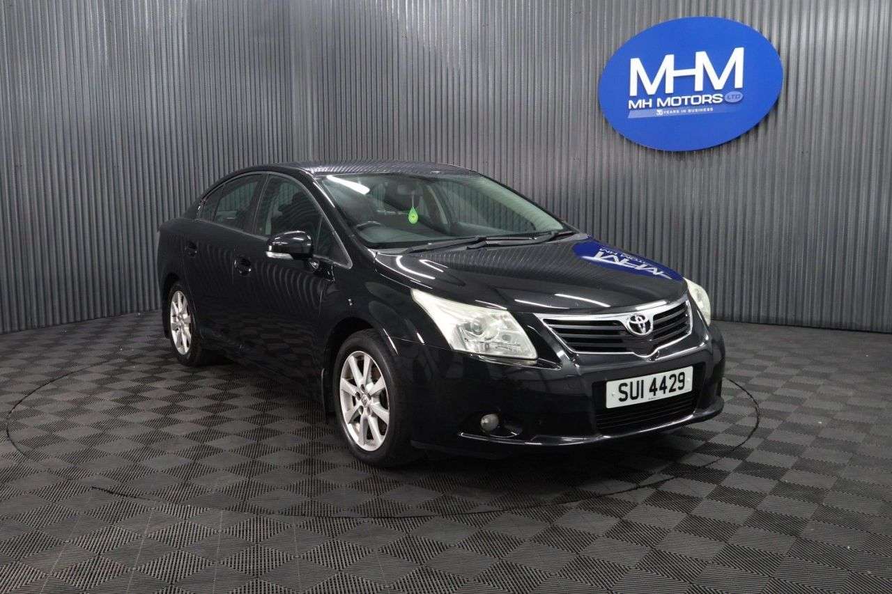 A 2009 TOYOTA AVENSIS 1.8 V-Matic TR Saloon 4dr Petrol Manual Euro 4 (146 ps) LONG MOT / TOW BAR A 2009 TOYOTA AVENSIS 1.8 V-Matic TR Saloon 4dr Petrol Manual Euro 4 (146 ps) LONG MOT / TOW BAR
