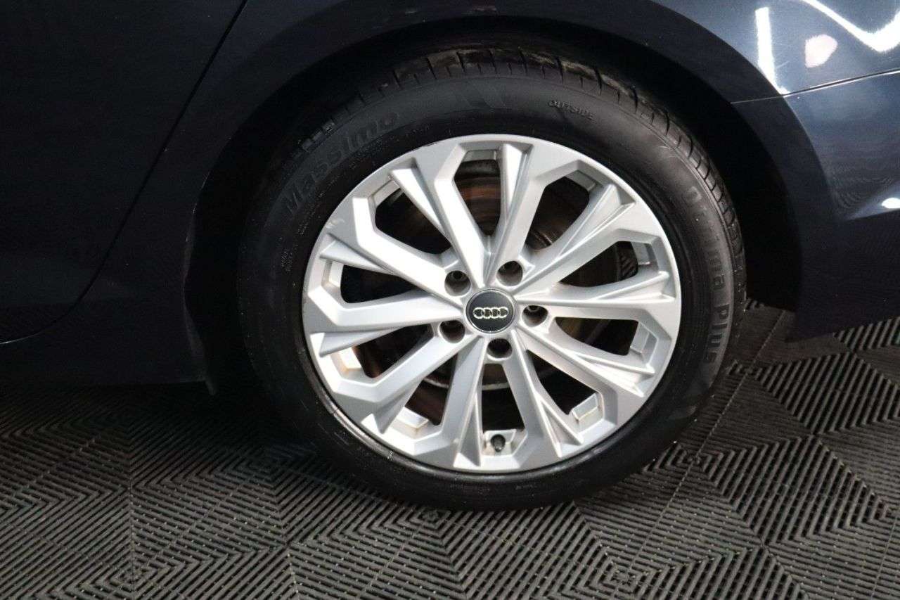 2016 AUDI A4 2016 AUDI A4