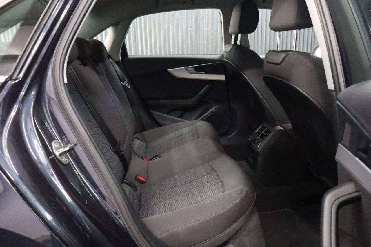 2016 AUDI A4 2016 AUDI A4