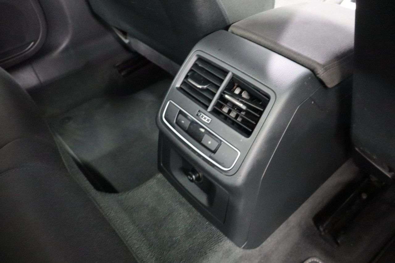 2016 AUDI A4 2016 AUDI A4