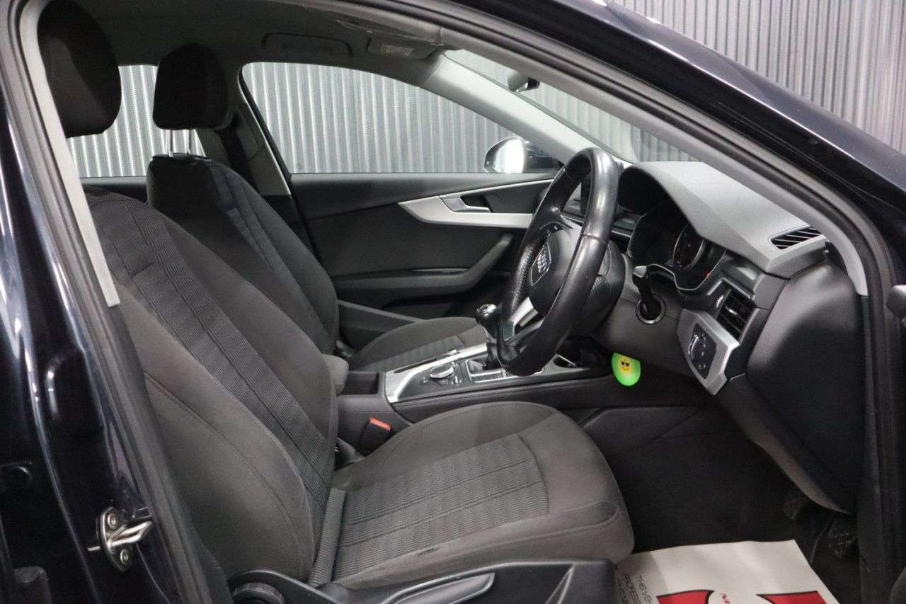 2016 AUDI A4 2016 AUDI A4