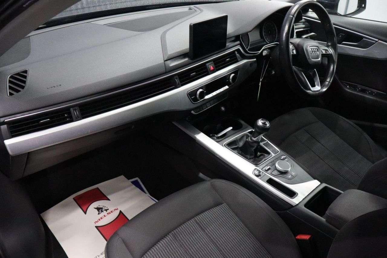 2016 AUDI A4 2016 AUDI A4