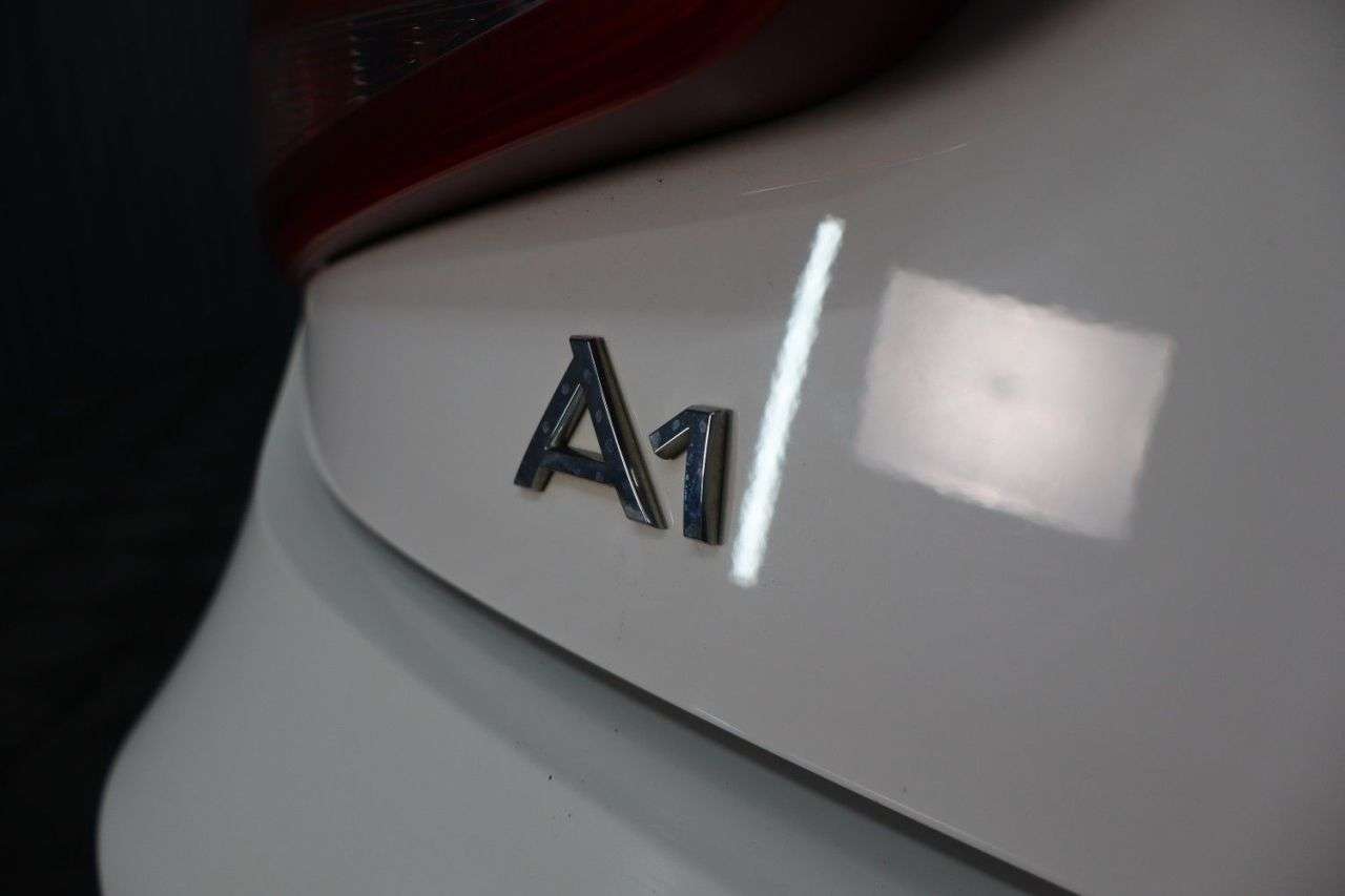 2018 AUDI A1 2018 AUDI A1