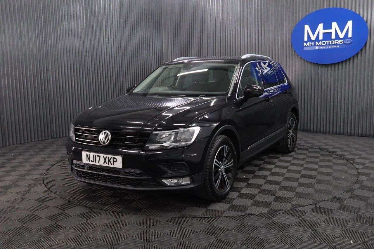 A 2017 VOLKSWAGEN TIGUAN SE TDI BMT A 2017 VOLKSWAGEN TIGUAN SE TDI BMT