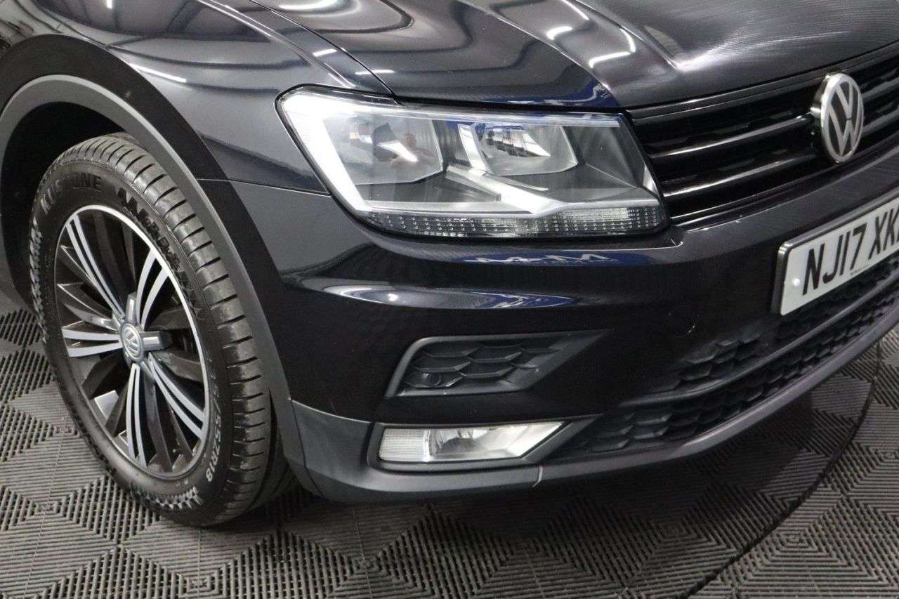 2017 VOLKSWAGEN TIGUAN 2017 VOLKSWAGEN TIGUAN