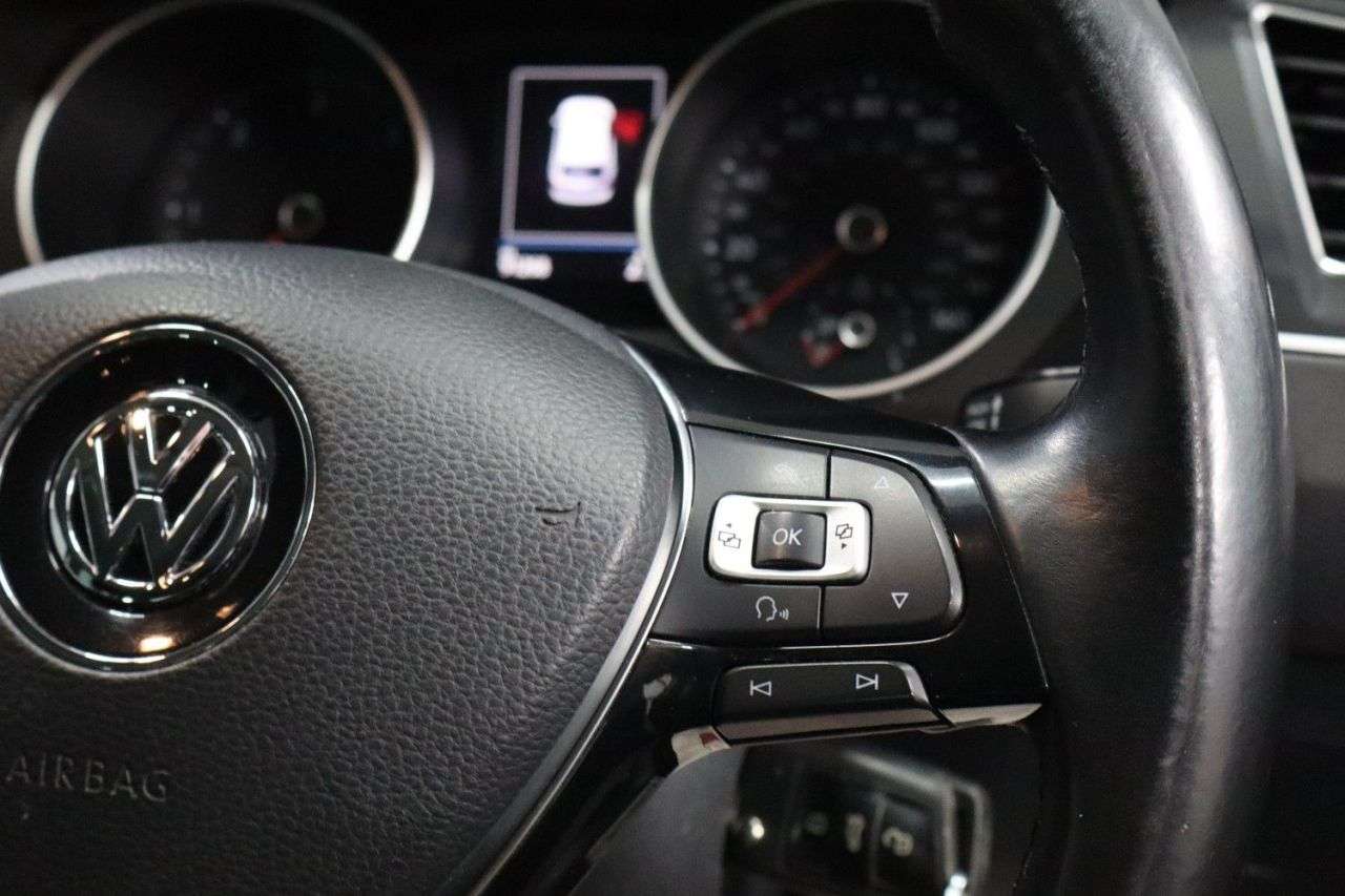 2017 VOLKSWAGEN TIGUAN 2017 VOLKSWAGEN TIGUAN