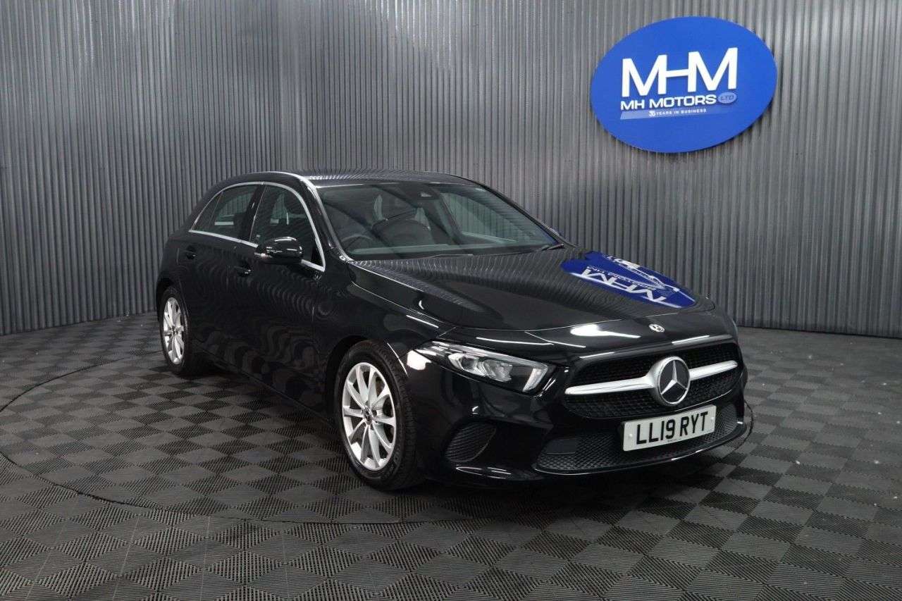 A 2019 MERCEDES-BENZ A CLASS 1.5 A180d Sport Hatchback 5dr Diesel 7G-DCT Euro 6 (s/s) (116 ps) LONG MOT A 2019 MERCEDES-BENZ A CLASS 1.5 A180d Sport Hatchback 5dr Diesel 7G-DCT Euro 6 (s/s) (116 ps) LONG MOT