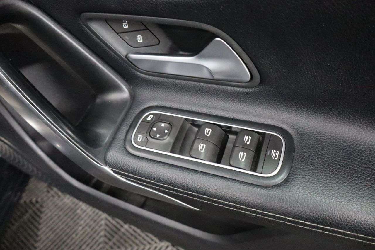 2019 MERCEDES-BENZ A CLASS 2019 MERCEDES-BENZ A CLASS