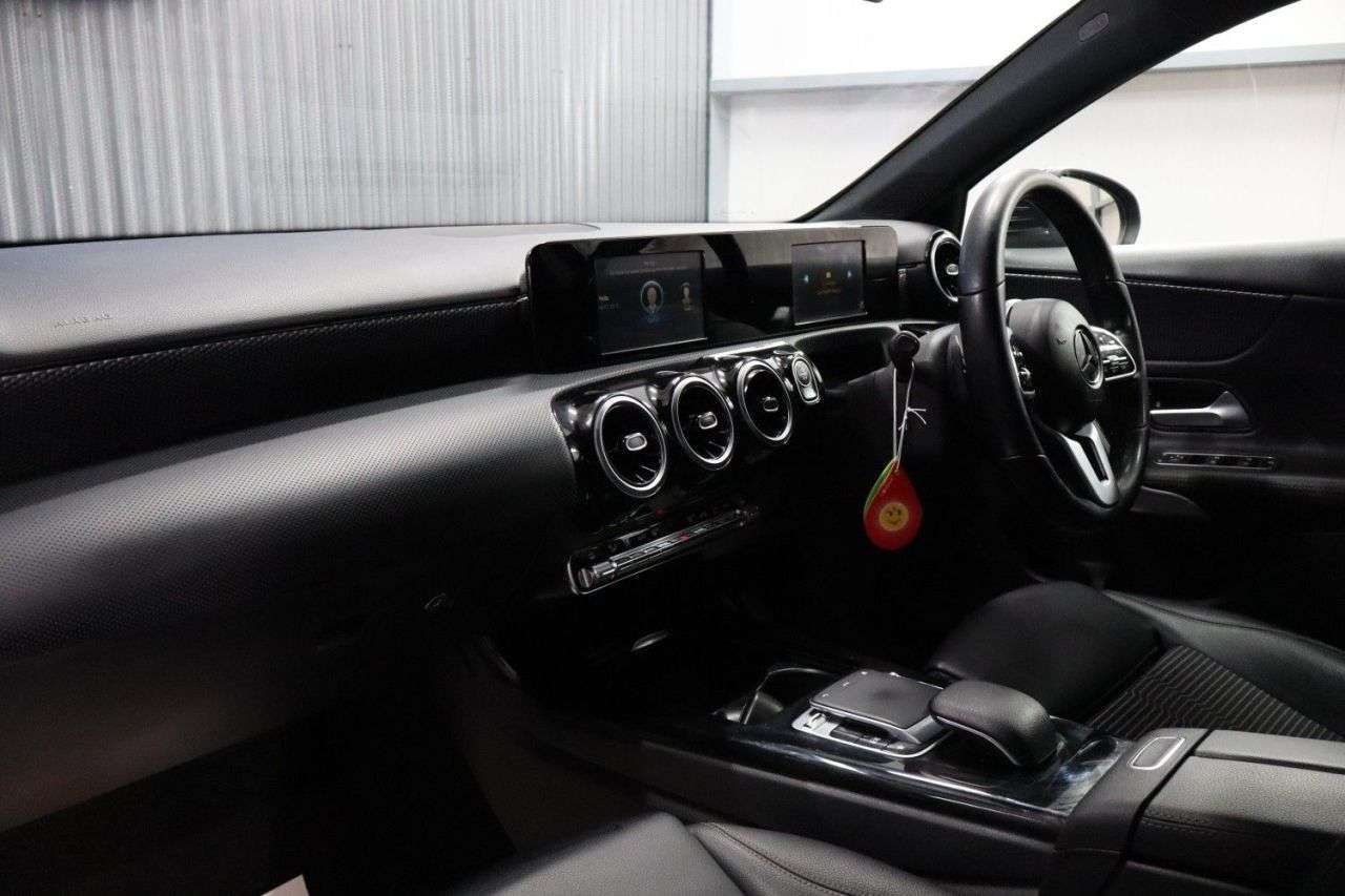 2019 MERCEDES-BENZ A CLASS 2019 MERCEDES-BENZ A CLASS