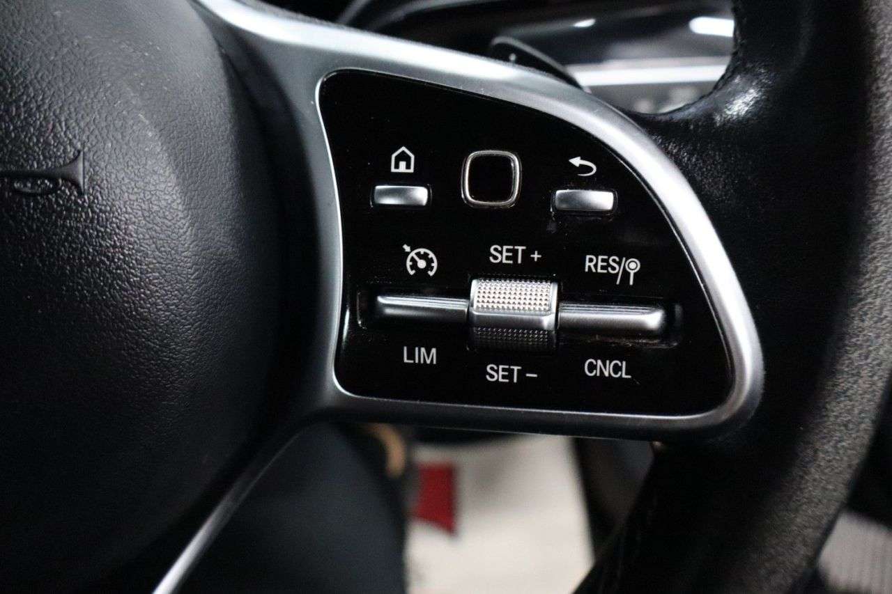 2019 MERCEDES-BENZ A CLASS 2019 MERCEDES-BENZ A CLASS