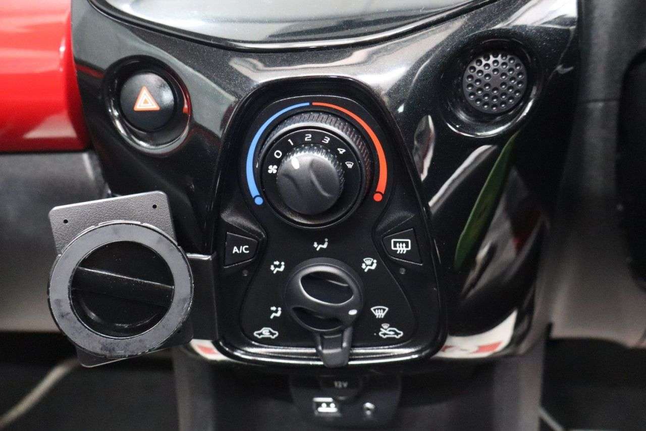2015 TOYOTA AYGO 2015 TOYOTA AYGO