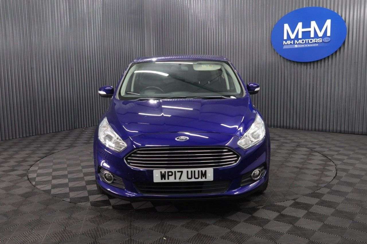 A 2017 FORD S-MAX 2.0 TDCi Zetec MPV 5dr Diesel Manual Euro 6 (s/s) (150 ps) GOOD MOTR / REAR A 2017 FORD S-MAX 2.0 TDCi Zetec MPV 5dr Diesel Manual Euro 6 (s/s) (150 ps) GOOD MOTR / REAR