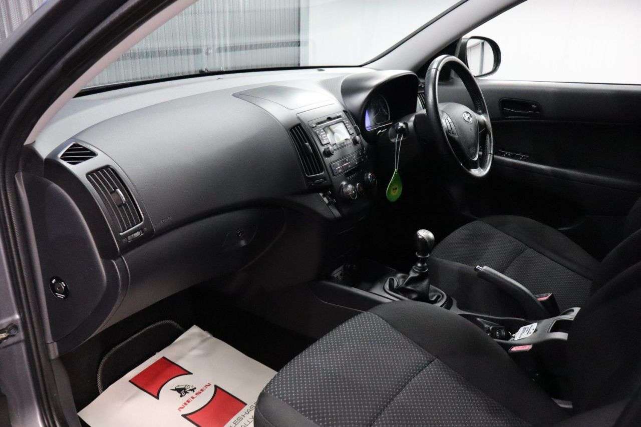 2010 HYUNDAI I30 2010 HYUNDAI I30
