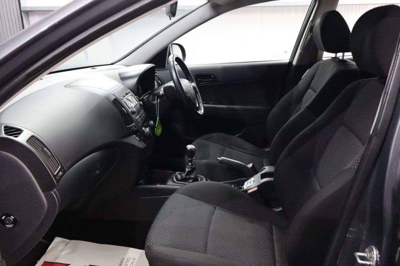 2010 HYUNDAI I30 2010 HYUNDAI I30