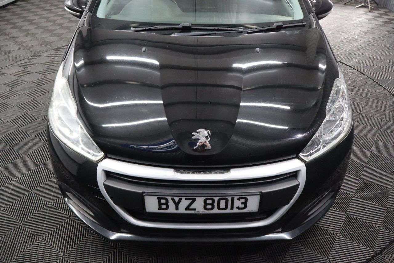 2017 PEUGEOT 208 2017 PEUGEOT 208