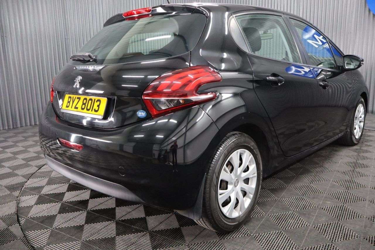 2017 PEUGEOT 208 2017 PEUGEOT 208