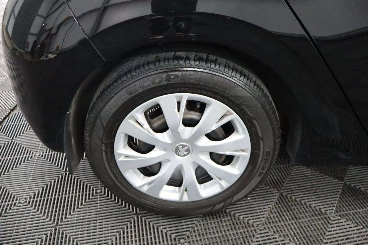 2017 PEUGEOT 208 2017 PEUGEOT 208